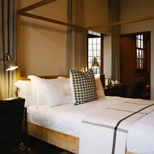 https://sonnekus-guest-house-cape-town.hotels-capetown.com